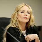 La presidenta del Observatorio Nacional contra la Violencia Doméstica y de Género, María Ángeles Carmona (I), inaugura el ciclo Diálogos UVa, de la Universidad de Valladolid-ICAL