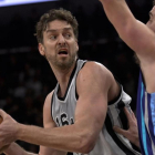 Pau Gasol no está seguro de su participación en el Eurobasket. Tras la temporada tomará una decisión.-EFE / WILLIAM J. ABATE