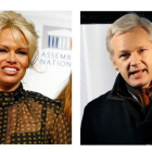 Pamela Anderson y Julian Assange.-
