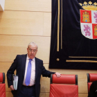 El presidente del Consejo de Cuentas de Castilla y León, Jesús Encabo, comparece ante la Comisión de Economía y Hacienda en las Cortes regionales.-ICAL