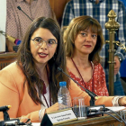 Gema Gómez y Nuria Duque en un Pleno de la Diputación.-MIGUEL ÁNGEL SANTOS