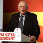 Josep Borrell, en un acto de campaña del PSC.-TONI ALBIR (EFE)