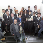 Foto de familia de los alumnos de la novena promoción con parte de los jurados y la viceconsejera de Pascual-J.M.Lostau