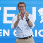 El presidente de la Xunta de Galicia, Alberto Núñez Feijóo, en un mitin en Ourense.-EFE / BRAIS LORENZO