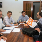 Los cabezas de lista del PP y de Ciudadanos, Alfonso Polanco (I), y Juan Pablo Izquierdo (D), respectivamente, mantienen un segundo encuentro en el que avanzar en un posible acuerdo.-Ical