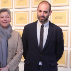 Javier Hontoria junto a la artista Johanna Calle.-JESÚS MANCHADO
