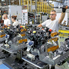 Fábrica de Motores de Renault que recibirá los cárter que se produzcan en el Parque de Proveedores de Valladolid.-J. M. LOSTAU