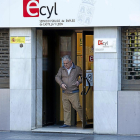 Oficina del Ecyl en la Plaza de Poniente.-P. REQUEJO