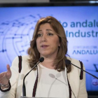 Susana Díaz, presidenta de la Junta de Andalucía, en un acto con agentes sociales, ayer en Sevilla.-JULIO MUÑOZ