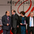 El presidente de la Junta, Juan Vicente Herrera, entrega los Premios Castilla y León 2015. En la imagen junto a los premiados-ICAL