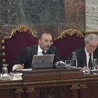 El tribunal que juzga a los políticos independentistas, en la sesión del 9 de abril.-SEÑAL SUPREMO