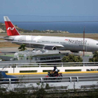 Un avión ruso que ha aterrizado en Caracas despierta todas las alarmas.-ANDRÉS MARTÍNEZ CASARES/ REUTERS