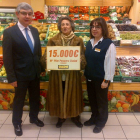 María Pilar Pesquera recibe su premio de 15.000 euros-El Mundo