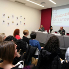 l alcalde de Valladolid, Javier León de la Riva, junto al coordinador de Presidencia del Ayuntamiento de Valladolid, Fernando Rubio; la coordinadora técnica de Lanzaderas de Empleo, Rocío Pérez; y la coordinadora coach de Lanzaderas Emprendedoras, Noelia-Ical