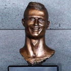 El busto de Cristiano Ronaldo.-REUTERS / RAFAEL MARCHANTE