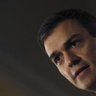 Pedro Sánchez,  este lunes, durante la conferencia impartida en Madrid.-EFE / J. J. GUILLEN