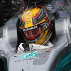 Lewis Hamilton (Mercedes), en su vuelta rápida de hoy en Canadá.-CLIVE MASON