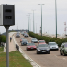 El radar situado en la Avenida de Zamora 33 es el que más ha incrementado las multas en el último año.-J. M. LOSTAU