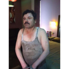 Primera imagen del narcotraficante Joaquin  El Chapo Guzman hoy tras su captura.-EFE