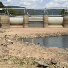 Embalse de Cuerda del Pozo en la jornada de ayer.-VALENTÍN GUISANDE