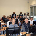 Usuarios, en una imagen de archivo, durante uno de los cursos fitosanitarios de la provincia de León.-EL MUNDO