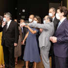 Los reyes de España, Felipe y Letizia, inauguran la exposición, ‘Delibes’, junto al ministro de Cultura y el presidente de la Junta, ayer en Madrid. POOL