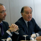 El consejero de Economía y Empleo, Tomás Villanueva junto al presidente y consejero delegado de Cofides, Salvador Marín-Ical