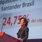 La presidenta del Grupo Santander, Ana Botín, dedicará todos sus esfuerzos a mantener la trayectoria de éxito de su padre, Emilio Botín.-Foto: EFE