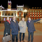 Cristina Vidal, León de la Riva, Luis Antonio Gómez y Fernando Rubio en el estreno de la iluminación en Plaza Mayor-J.M.Lostau