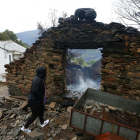 La localidad de San Pedro de Paradela (León), perteneciente al municipio de Fabero, afectaba por el incendio de ayer-ICAL