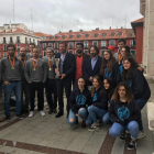 Recepción de los equipos del CPLV en el Ayuntamiento.-EL MUNDO
