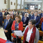 Misa celebrada ayer en la Iglesia de la Pilarica, con motivo de la celebración del Día del Pilar.-J.M. LOSTAU