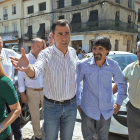 El coordinador general del PP, Fernando Martínez-Maíllo, junto con alcaldes de la comarca de Alcañices.-ICAL