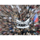Vista aérea de la gran manifestación que este domingo recorrió el centro de París, tras el ataque a la revista satífica 'Charlie Hebdo'.-Foto: REUTERS / ERIC GAILLARD