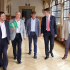 El presidente de la Diputación de León, Juan Martínez Majo(CD), recibe al presidente de la organización agraria Asaja, José Antonio Turrado (CI)y al presidente provincial, Arsenio García (C)-Ical