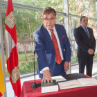 El consejero de Sanidad, Antonio María Sáez Aguado, preside la toma de posesión de Rafael López como gerente regional de Salud-ICAL