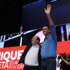 Los líderes del PSC y el PSOE, Miquel Iceta y Pedro Sánchez, el pasado sábado en Barcelona.-ELISENDA PONS