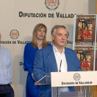 Artemio Domínguez, María San José y Féliz Sanz en la presentación del mercado Indio Chico de Rioseco.-El Mundo
