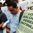Manifestación en favor de las negociaciones de paz con las FARC, este miércoles en Bogotá.-Foto: EFE / MAURICIO DUEÑAS