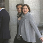 La alcaldesa de Barcelona, Ada Colau, a su llegada al Tribunal Supremo.-DAVID CASTRO