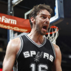 Paul Gasol, en su último partido.-AP / DAVID ZALUBOWSKI