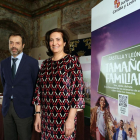 María Josefa García Cirac en la presentación de Fitur 2018 junto al director general de Turismo, Javier Ramírez.-ICAL