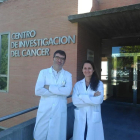 La doctora Sandra Blanco, investigadora principal del CIC, y el doctor Javier Robles, investigador postdoctoral.-CIC