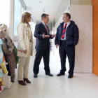 El consejero de Educación, Fernando Rey, visita el Colegio Liceo Francés de Castilla y León acompañado del director del centro, Frederic Barna, y de la directora general de Universidades, Pilar Garcés-ICAL