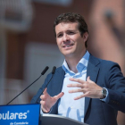 Pablo Casado, durante el acto de este sábado en Torrelavega.-EFE