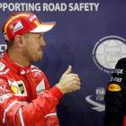 Vettel, de Ferrari, tras lograr la pole en Singapur-REUTERS / EDGAR SU