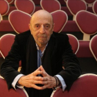 Andrés Aberasturi, en la biblioteca Agustí Centelles.-ELISENDA PONS