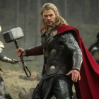 El actor Chris Hemsworth, en el papel de Thor.-AP / JAY MAIDMENT