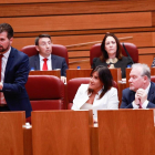Luis Tudanca interviene desde su escaño para proponer a los candidatos del Grupo Socialista para la Mesa de las Cortes.-J.M. LOSTAU