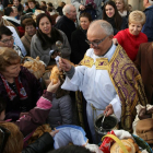 Bendición de los panes con motivo de la celebración de las Candelas y San Blas en Cacabelos-ICAL